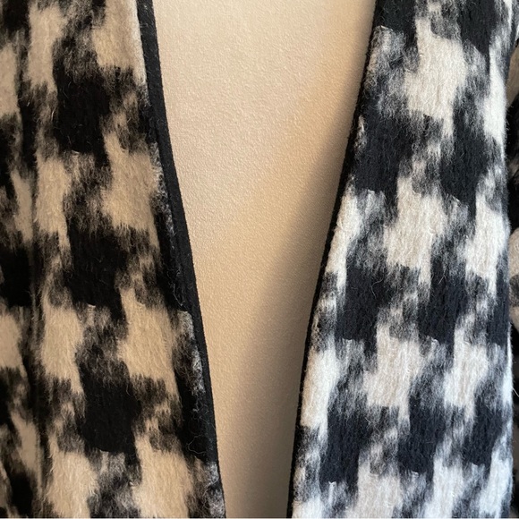 m by m Houndstooth Open Front Jacket - Picture 3 of 3